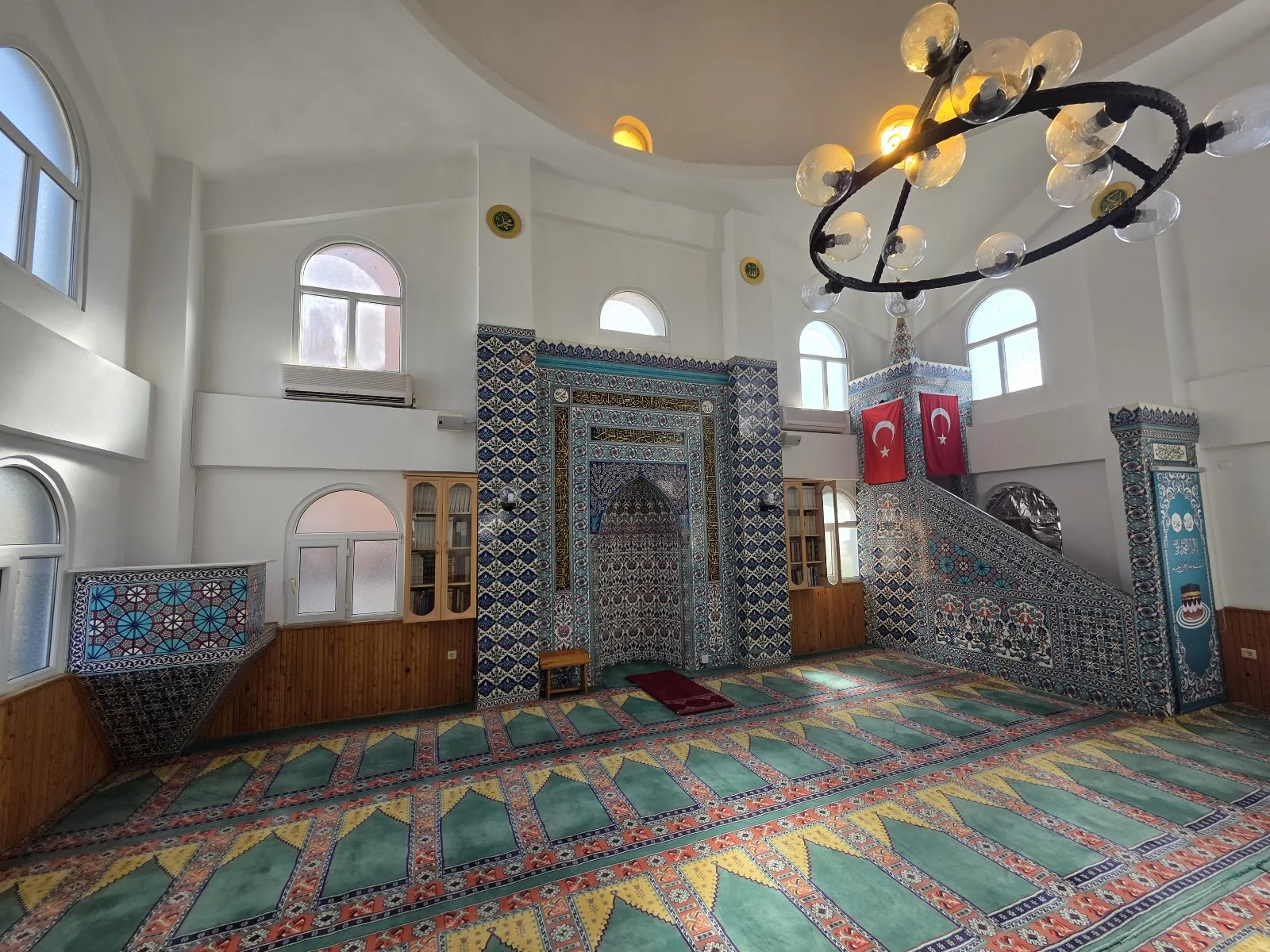 Ahat Cami