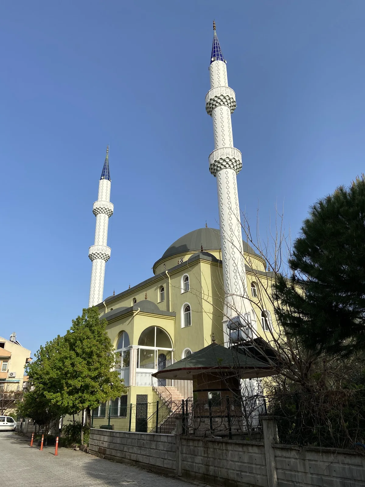 Kadir Çavuş Cami