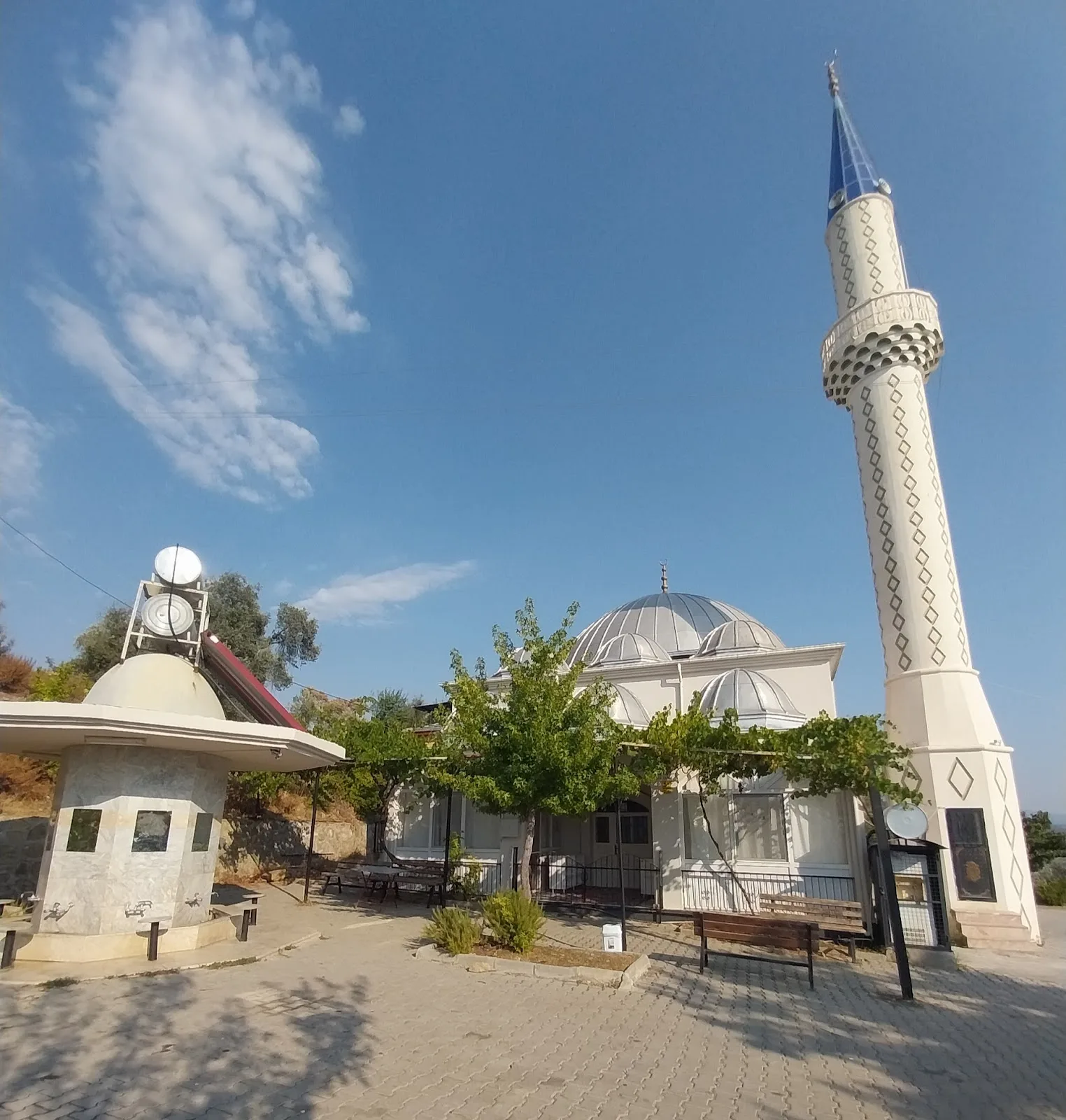 Sarıyer camii