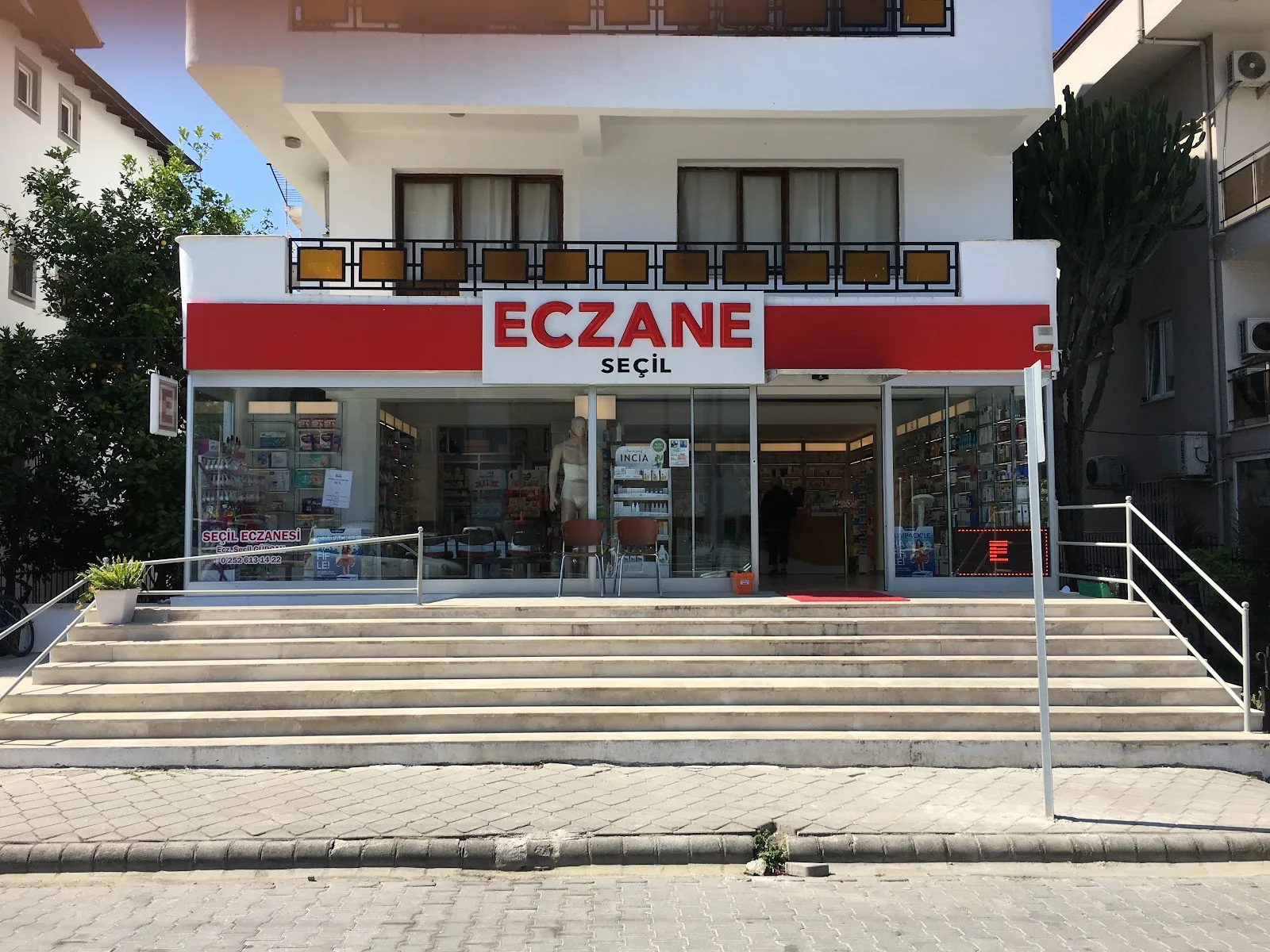 Seçil Eczanesi