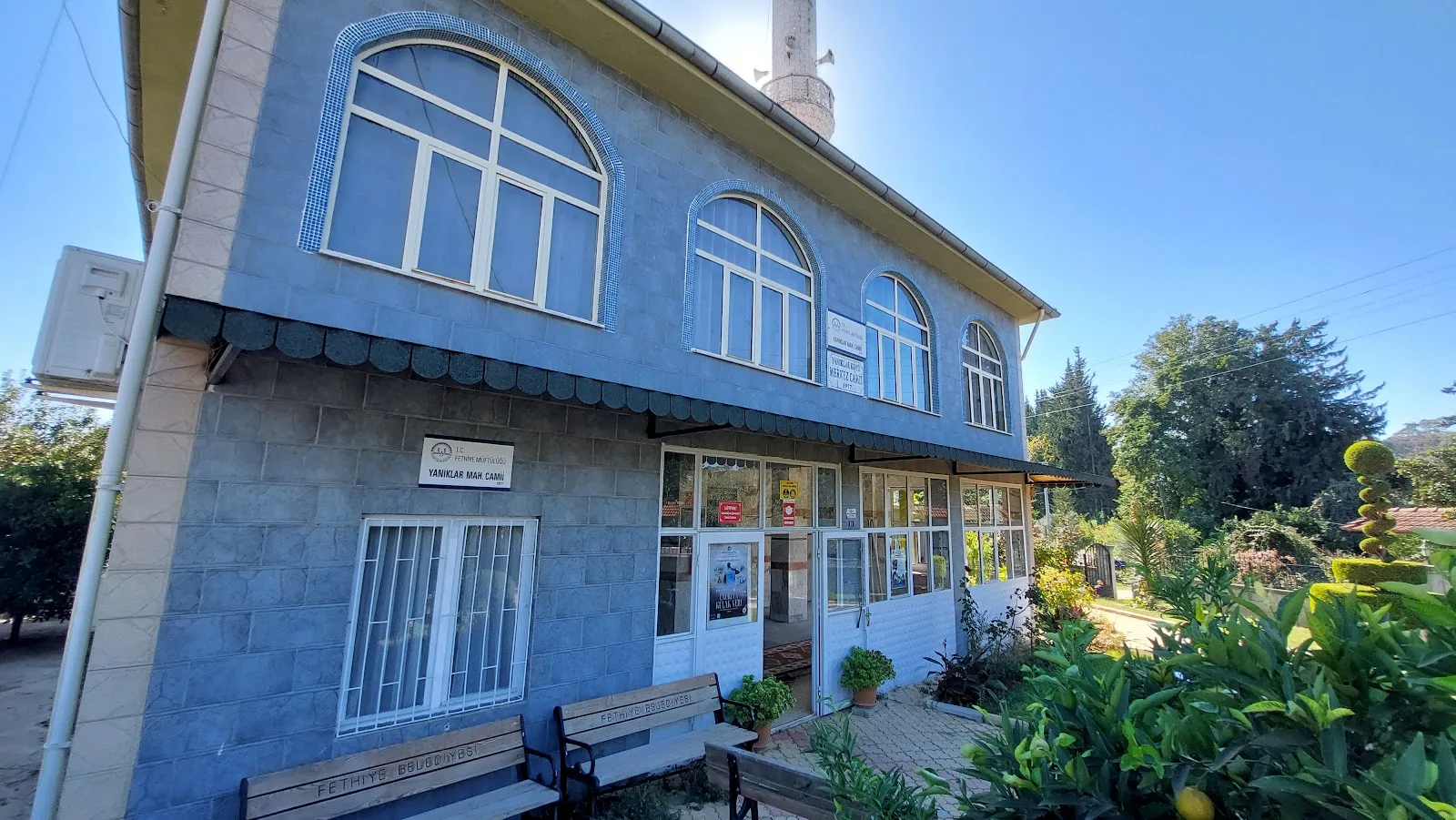 Yanıklar Köyü Merkez Cami